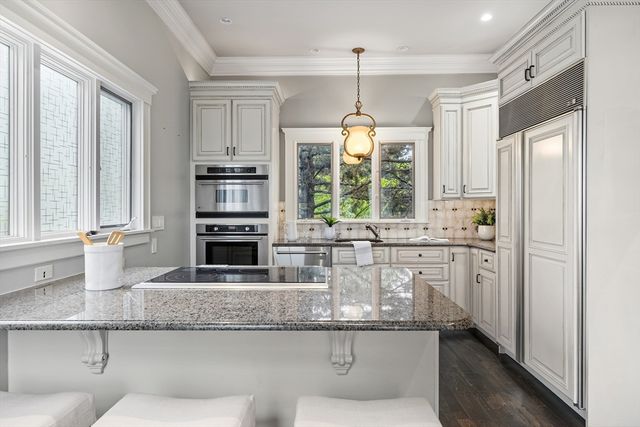 14 Wellington St 1, Arlington, MA 02476