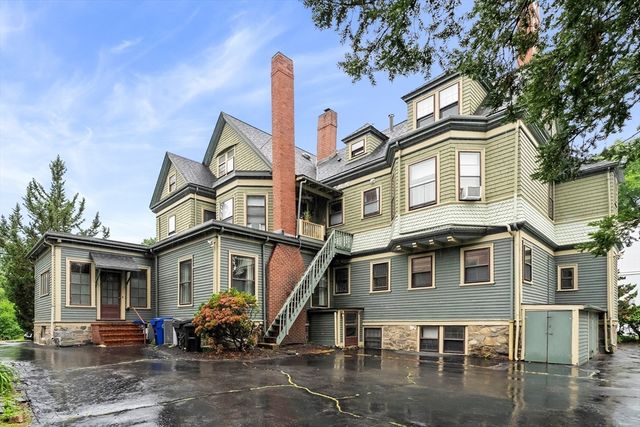 14 Wellington St 1, Arlington, MA 02476
