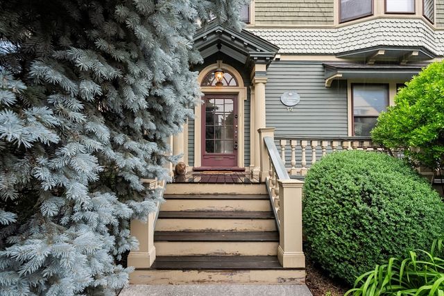 14 Wellington St 1, Arlington, MA 02476