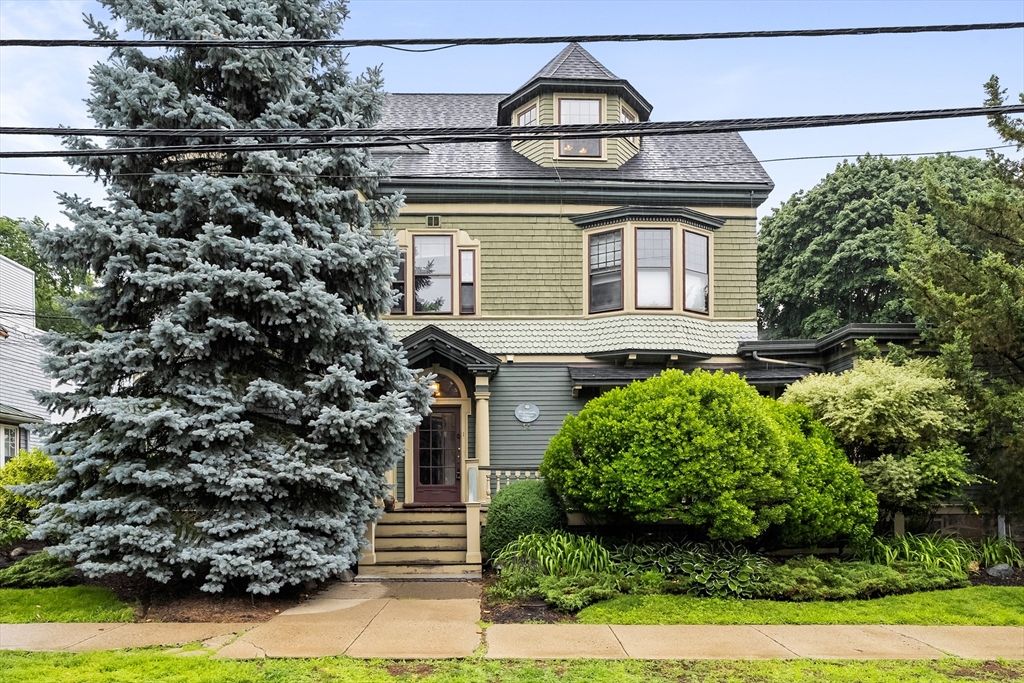 14 Wellington St 1, Arlington, MA 02476