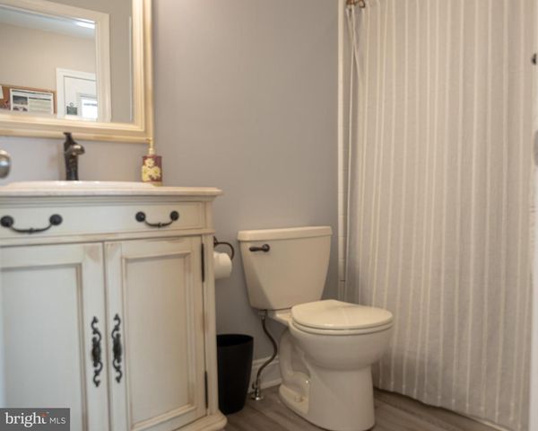 501 DEVONSHIRE DR, Sewell, NJ 08080