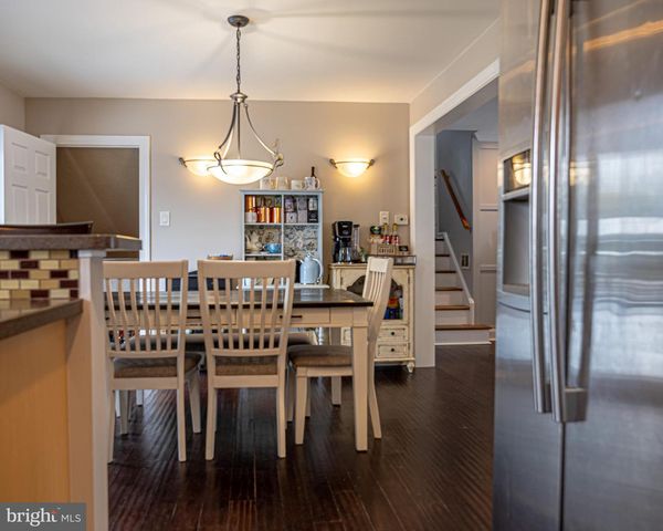 501 DEVONSHIRE DR, Sewell, NJ 08080