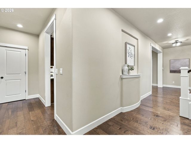 4992 SUMMIT St, West Linn, OR 97068