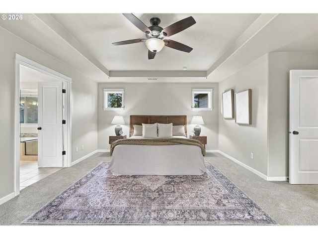 4992 SUMMIT St, West Linn, OR 97068