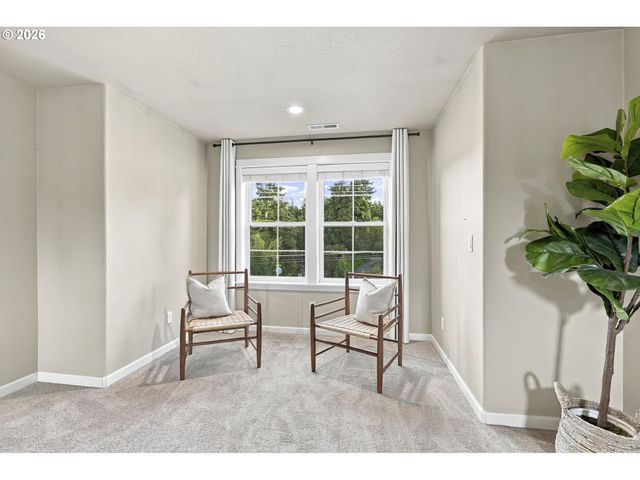 4992 SUMMIT St, West Linn, OR 97068
