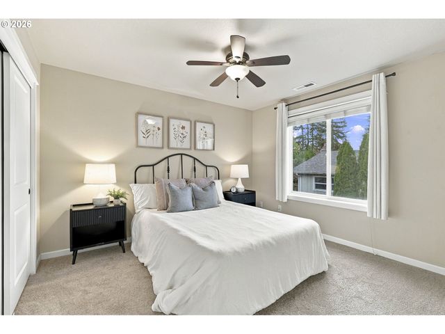 4992 SUMMIT St, West Linn, OR 97068