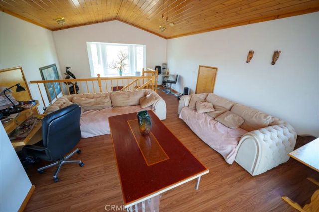 1104 Snowbird, Frazier Park, CA 93225