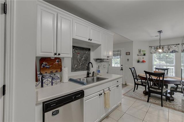 531 Moons Bridge Road, Hoschton, GA 30548