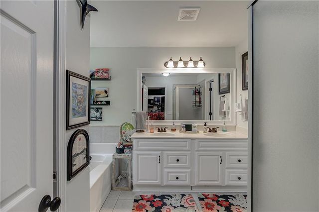 531 Moons Bridge Road, Hoschton, GA 30548