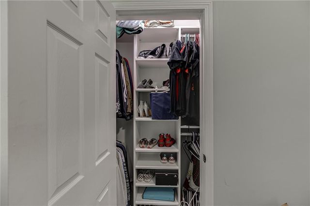 531 Moons Bridge Road, Hoschton, GA 30548
