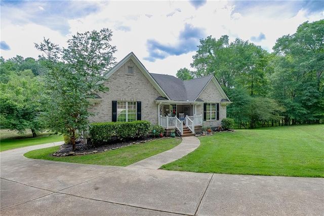 531 Moons Bridge Road, Hoschton, GA 30548