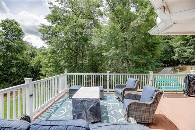 531 Moons Bridge Road, Hoschton, GA 30548