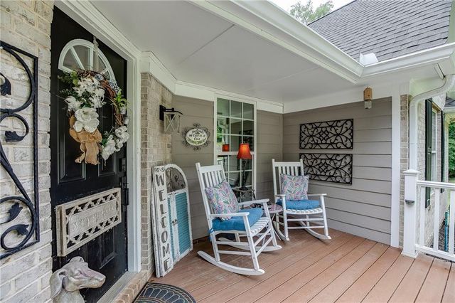 531 Moons Bridge Road, Hoschton, GA 30548