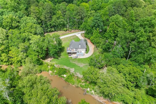 531 Moons Bridge Road, Hoschton, GA 30548