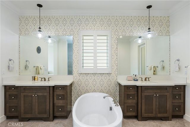 66 Eider Run, Irvine, CA 92618