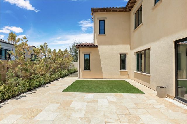 66 Eider Run, Irvine, CA 92618