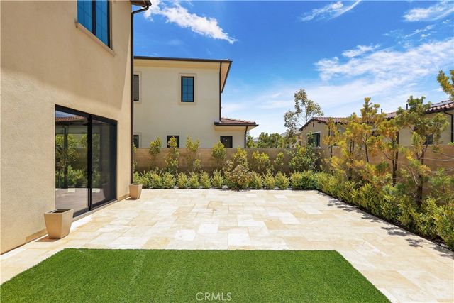 66 Eider Run, Irvine, CA 92618