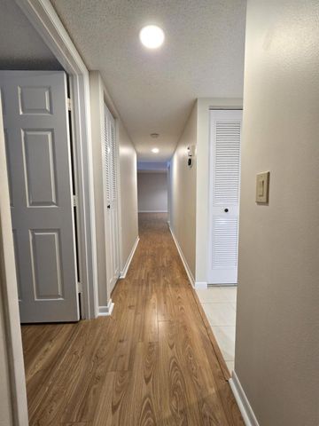 13810 Oneida Drive B-1, Delray Beach, FL 33446