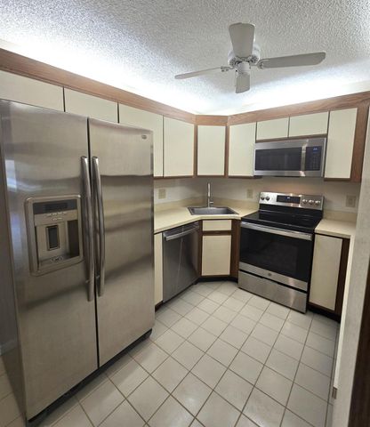 13810 Oneida Drive B-1, Delray Beach, FL 33446