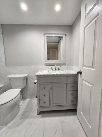 13810 Oneida Drive B-1, Delray Beach, FL 33446