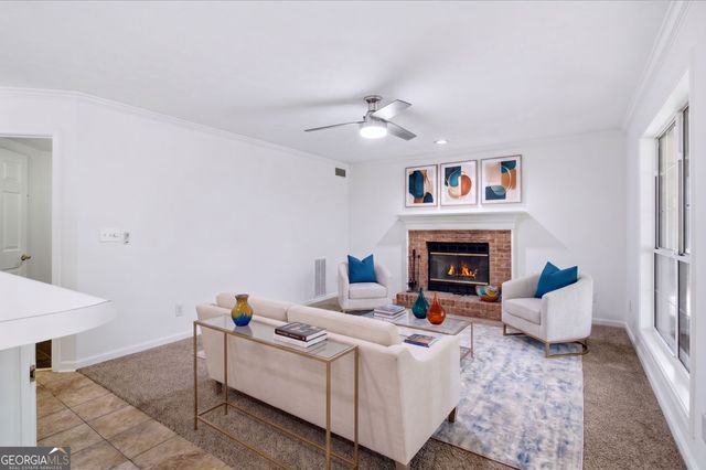 640 Suwanee Lakes Circle, Suwanee, GA 30024