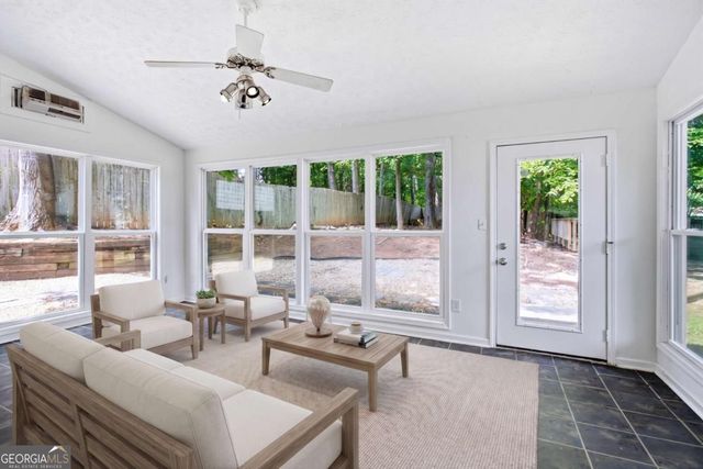 640 Suwanee Lakes Circle, Suwanee, GA 30024