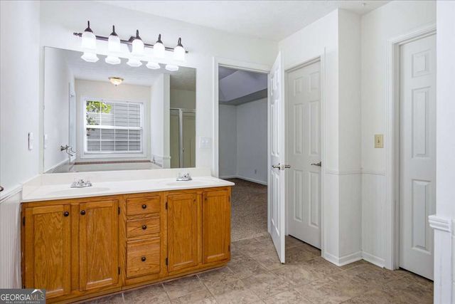 640 Suwanee Lakes Circle, Suwanee, GA 30024