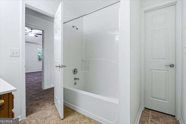 640 Suwanee Lakes Circle, Suwanee, GA 30024