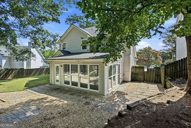 640 Suwanee Lakes Circle, Suwanee, GA 30024