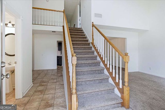640 Suwanee Lakes Circle, Suwanee, GA 30024