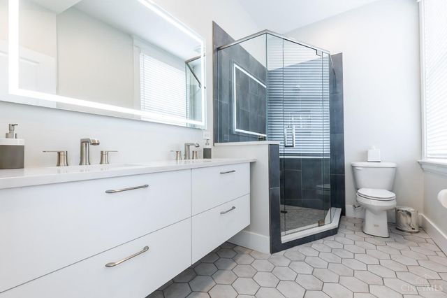 795 E McMillan Street, Cincinnati, OH 45206