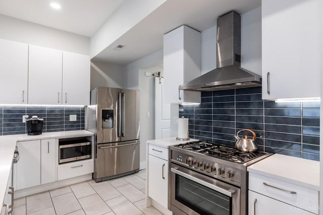 795 E McMillan Street, Cincinnati, OH 45206