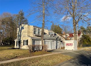 4 Sycamore Lane, West Hartford, CT 06117