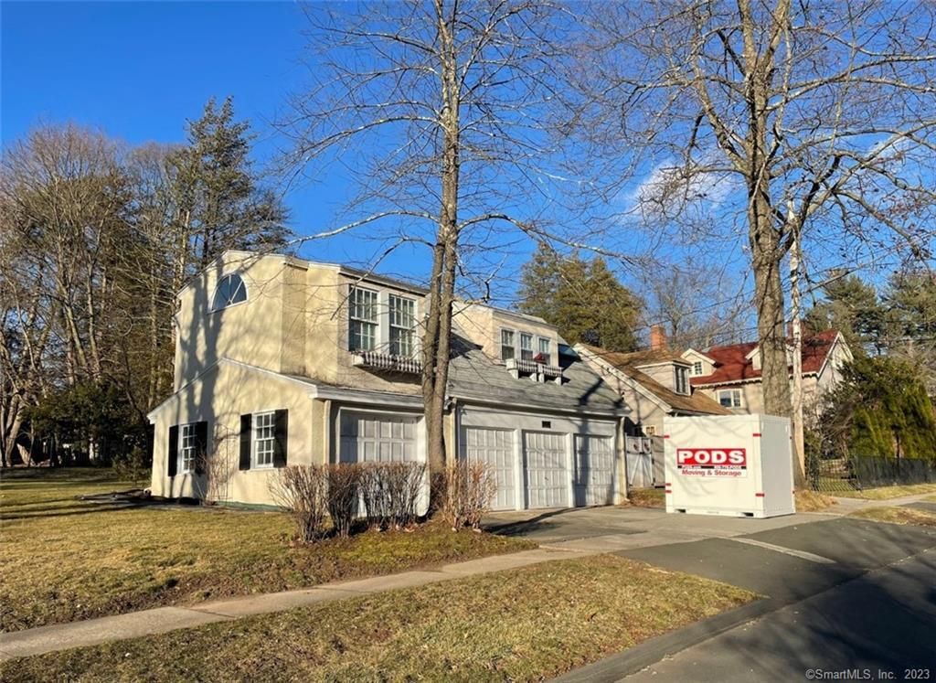4 Sycamore Lane, West Hartford, CT 06117