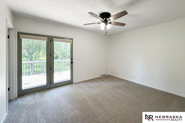1218 S 165th Street, Omaha, NE 68130