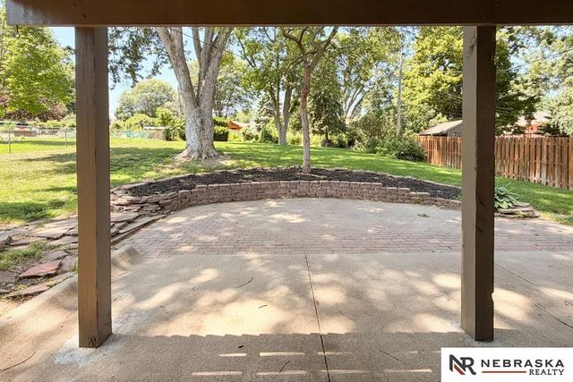 1218 S 165th Street, Omaha, NE 68130