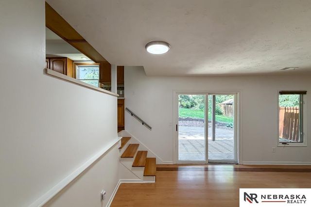 1218 S 165th Street, Omaha, NE 68130