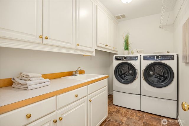 20843 SE 123rd Street, Issaquah, WA 98027