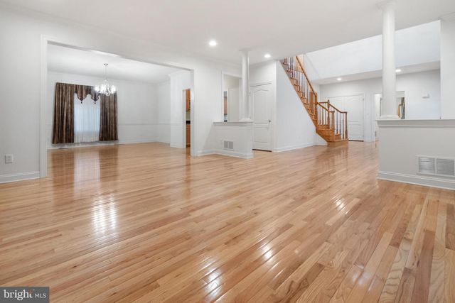 3 MANCHUR CT, Flemington, NJ 08822