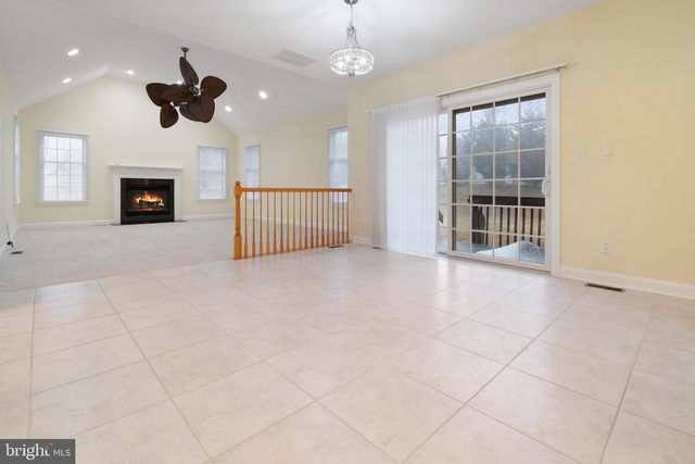 3 MANCHUR CT, Flemington, NJ 08822