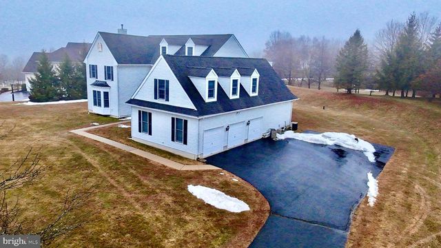 3 MANCHUR CT, Flemington, NJ 08822