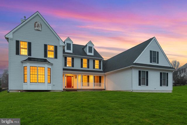 3 MANCHUR CT, Flemington, NJ 08822