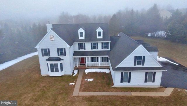 3 MANCHUR CT, Flemington, NJ 08822