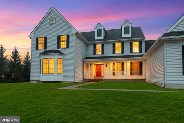 3 MANCHUR CT, Flemington, NJ 08822