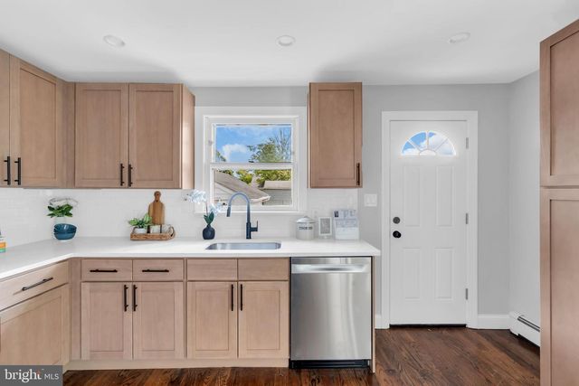 240 MASON, Hamilton, NJ 08610