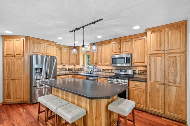 2649 Hillview Road, Mounds View, MN 55112