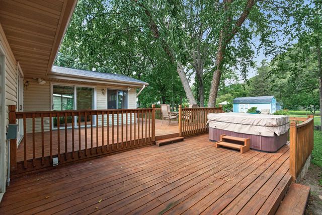2649 Hillview Road, Mounds View, MN 55112