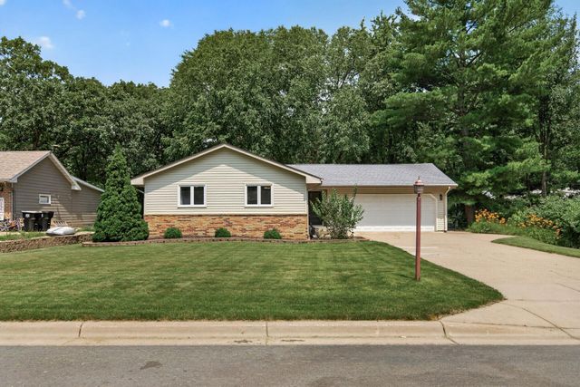 2649 Hillview Road, Mounds View, MN 55112