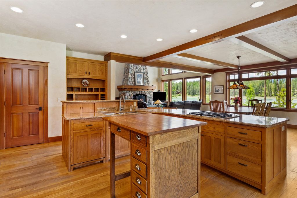 1029 Lake Of The Woods Lane, Bigfork, MT 59911 photo 18