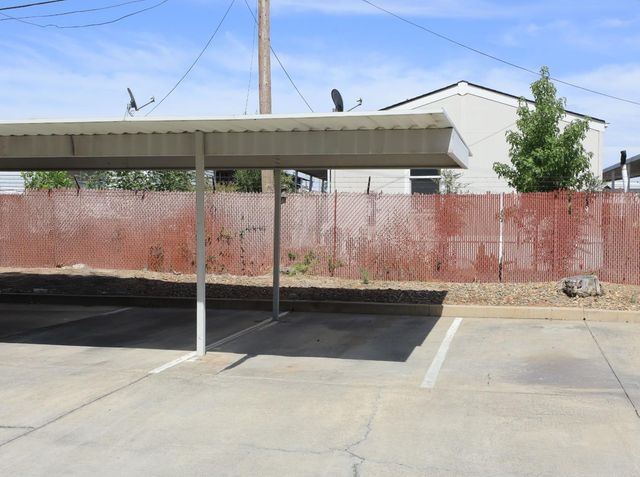 445 Almond Dr #106, Lodi, CA 95240